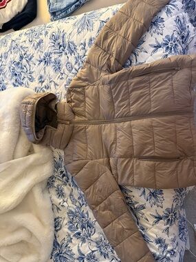 Abercrombie & Fitch Lightweight Packable Puffer Jacket - Taupe
